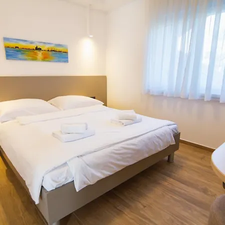 Life Modern With Terraces Near Arena - Free Parking - Walk To Center Lejlighed *
