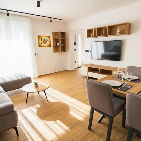 Life Modern With Terraces Near Arena - Free Parking - Walk To Center * Pula