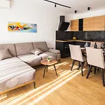 Apartment Life Modern With Terraces Near Arena - Free Parking - Walk To Center Pula