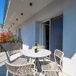 Apartment Life Modern With Terraces Near Arena - Free Parking - Walk To Center Pula