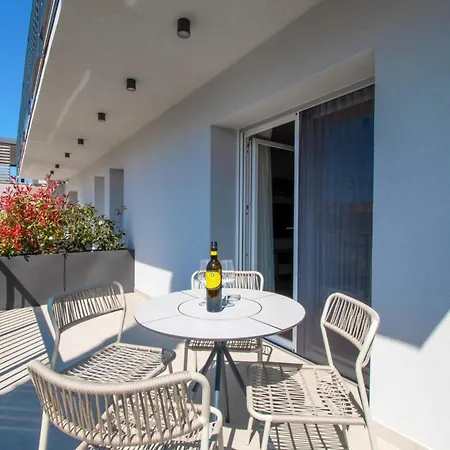 Διαμέρισμα Life Modern With Terraces Near Arena - Free Parking - Walk To Center Πούλα