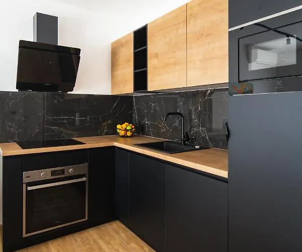 Life Modern With Terraces Near Arena - Free Parking - Walk To Center