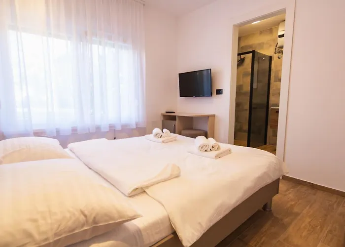 Life Modern With Terraces Near Arena - Free Parking - Walk To Center