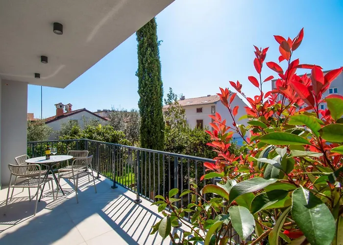 Life Modern With Terraces Near Arena - Free Parking - Walk To Center Pula